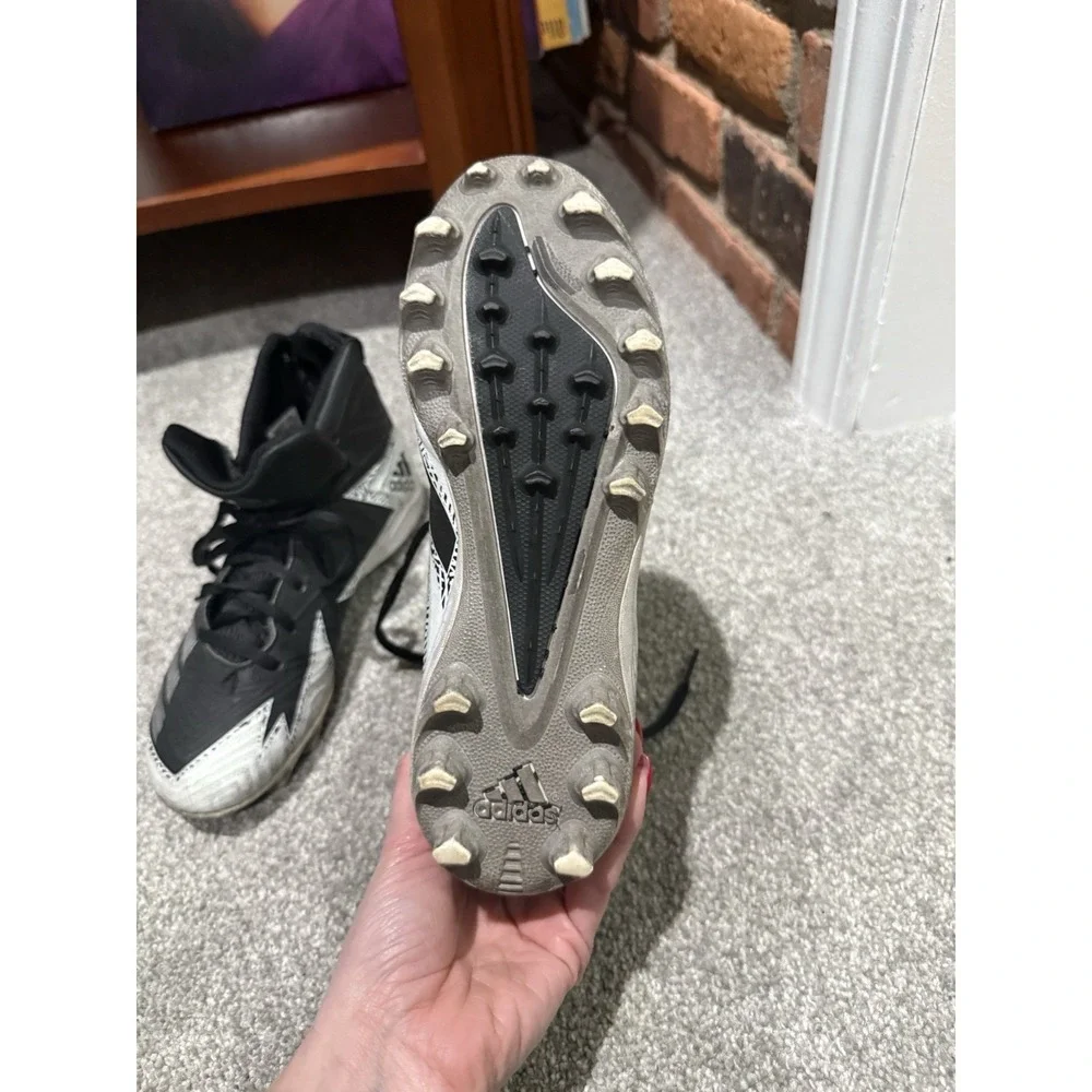 ADIDAS Boys Size 3 1/2 Football Cleats White Black  Freak High